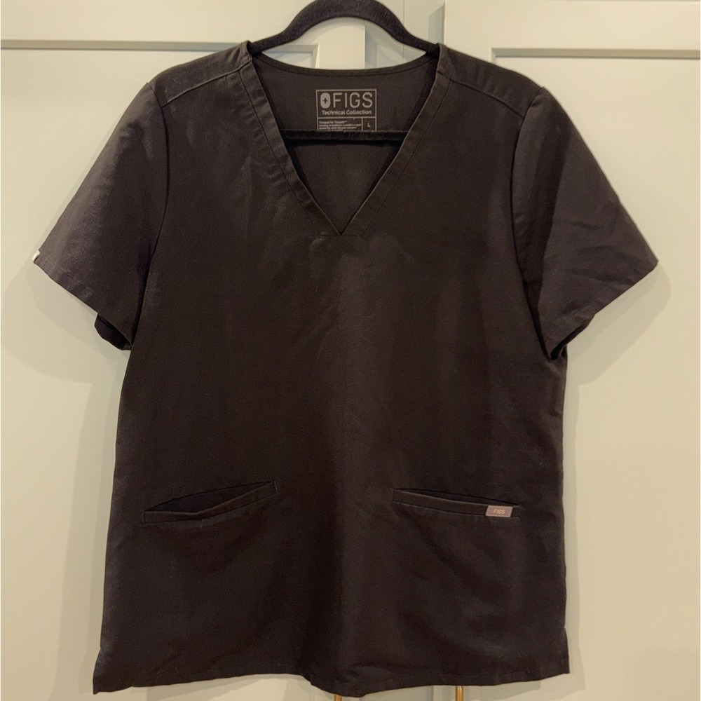 FIGS Technical Collection Casma 3 Pocket Women's Scrub Top Black Large V Neck